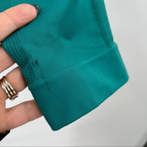 LULULEMON zone in tight forage teal size 6 - Picture 13 of 13